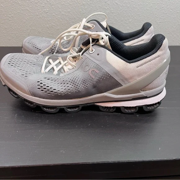 ON Running Cloudsurfer Men's US 7 Gray White Running Shoes Sneakers CloudTec - Picture 13 of 13